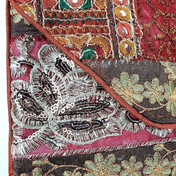 Sequin Patchwork Embroidered Silk Purse Clutch Purse Bag Recycled Fabric India - Picture 5 of 12